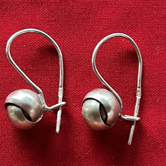 Silver earrings - Picture 7 of 8